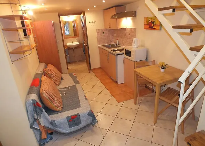 Duplex King Studio